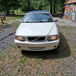 2004 Volvo c70