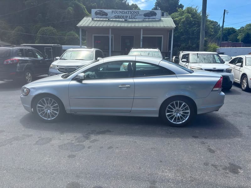 2009 Volvo C70 - T5 Convertible 2D