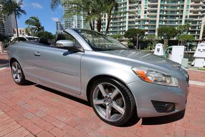 2012 Volvo C70 2dr Convertible T5 Platinum