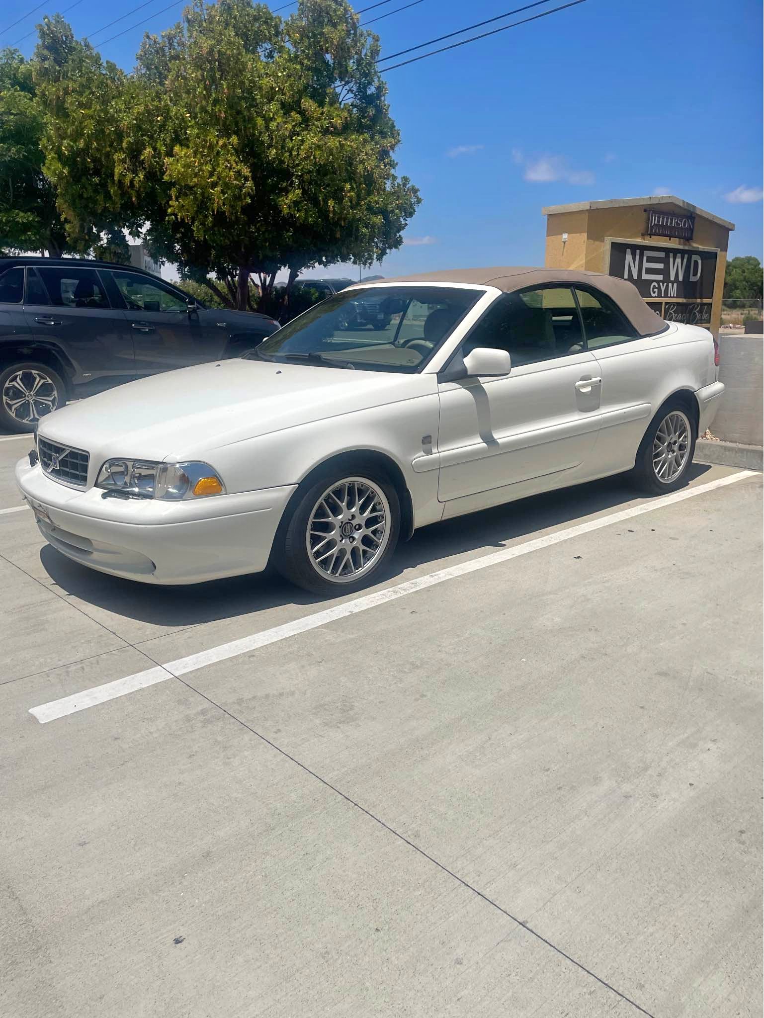 2004 Volvo C70 - Convertible 2D