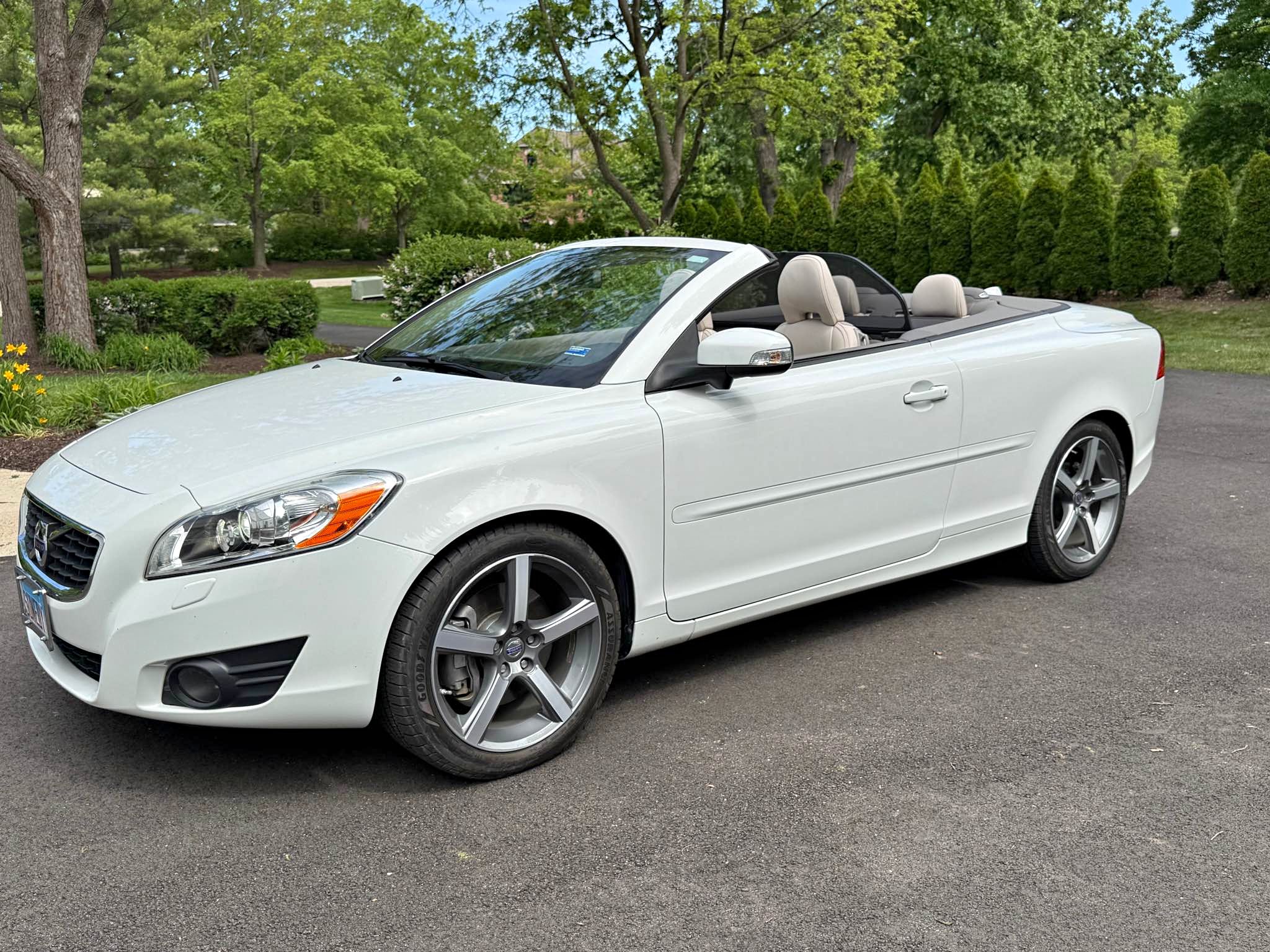 2013 Volvo C70 - HT Convertible 2D