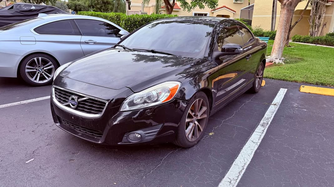 2012 Volvo C70 - Convertible 2D