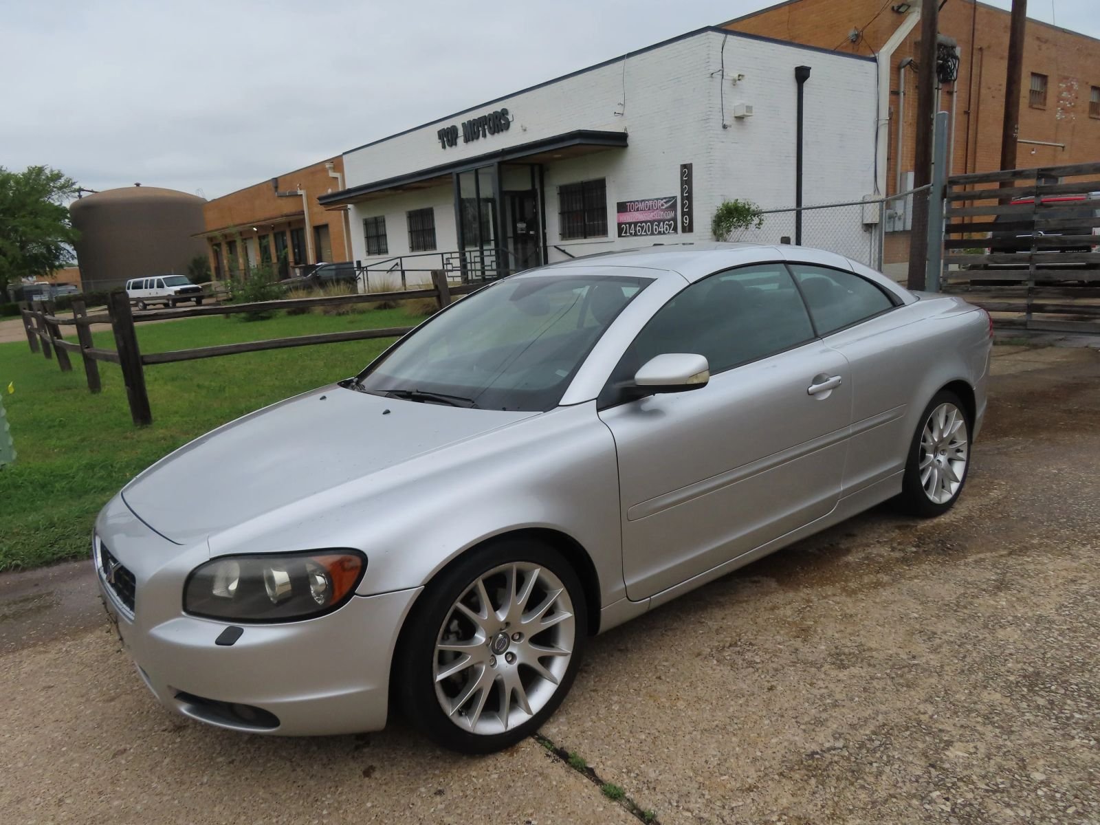 2006 Volvo C70 T5 Convertible 2D