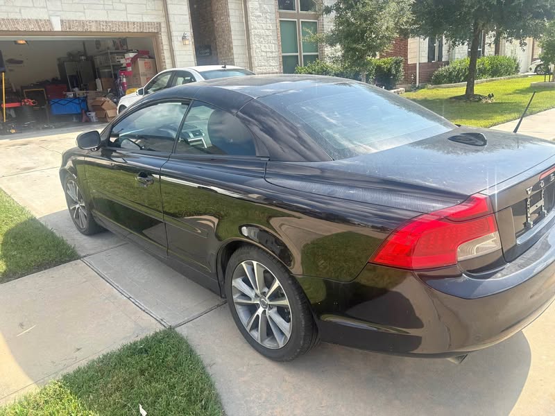 2013 Volvo C70 - Convertible 2D