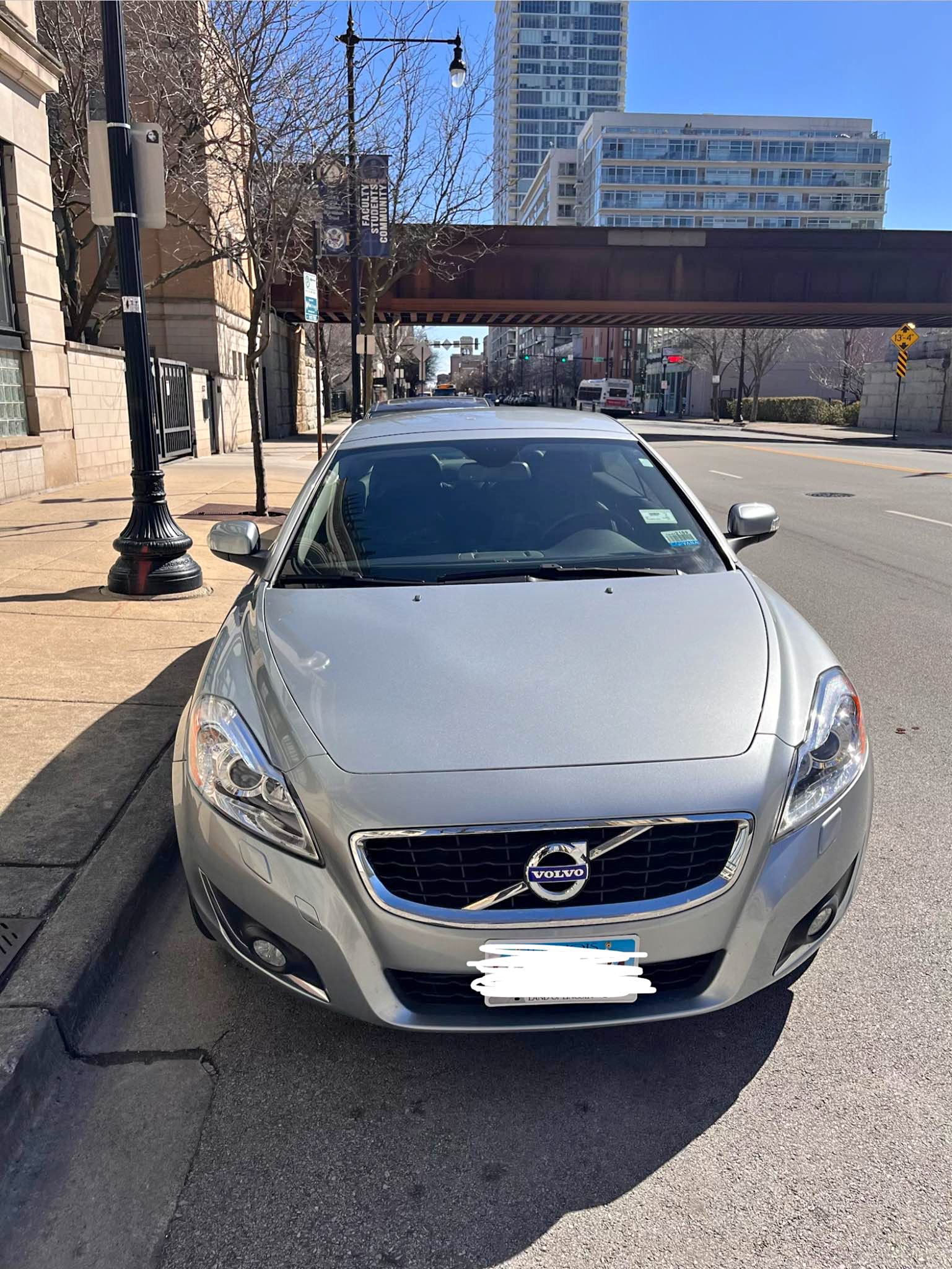 2013 Volvo C70 - T5 Platinum Convertible 2D