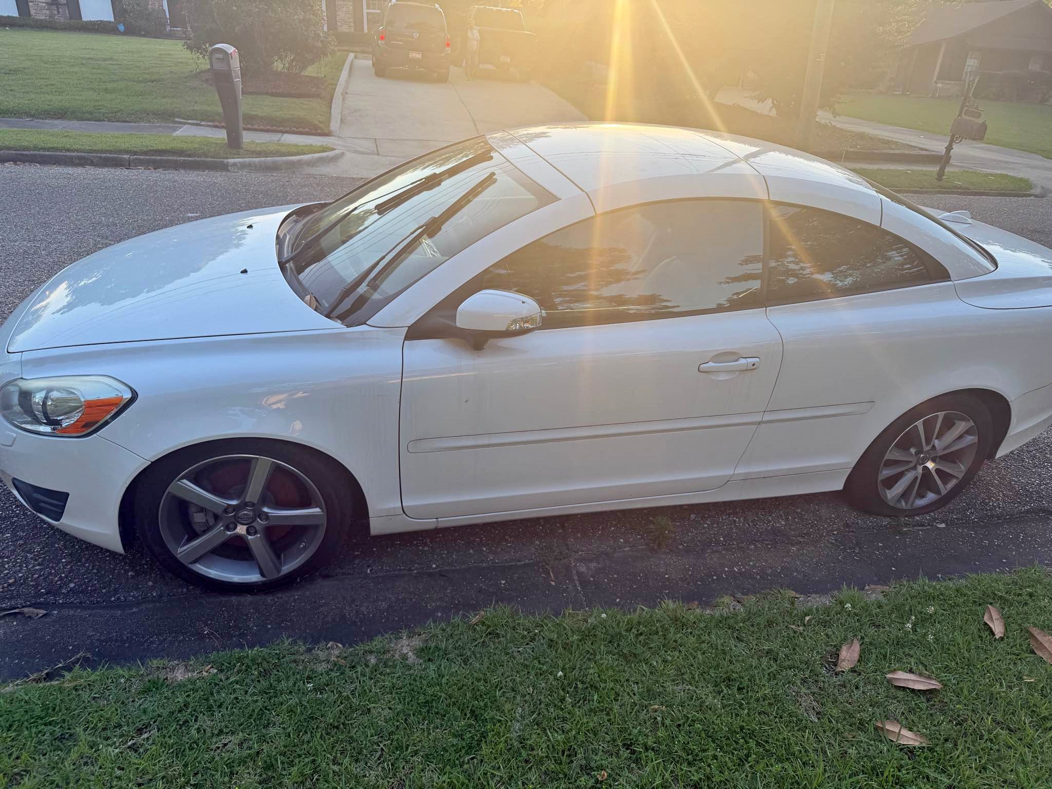 2011 Volvo C70 - Convertible 2D