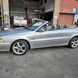 2004 Volvo C70