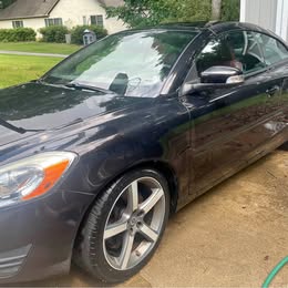 2012 Volvo C70 T52d hard-top convertible