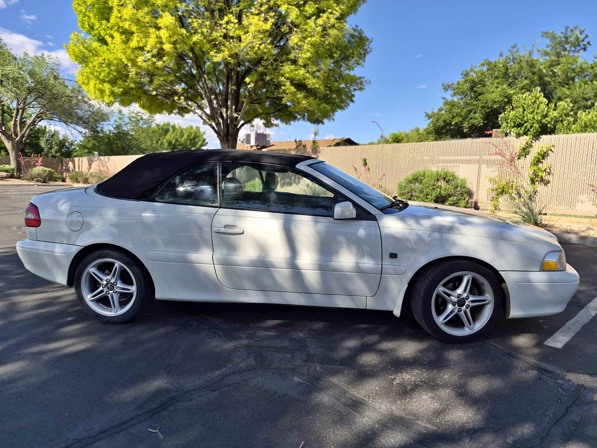 1999 Volvo C70 - Convertible 2D
