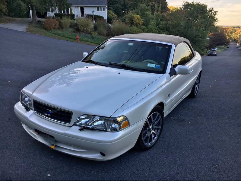 2004 Volvo C70 - LT Convertible 2D