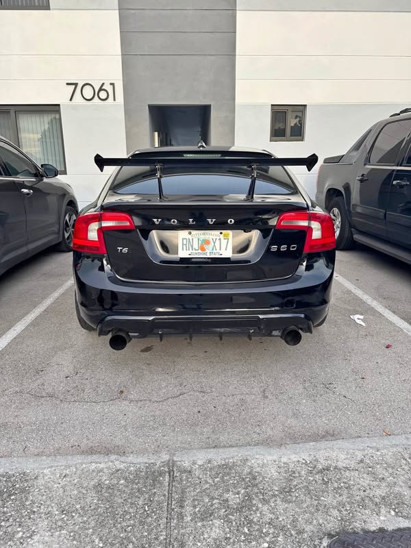 2013 Volvo C70 - HT Convertible 2D