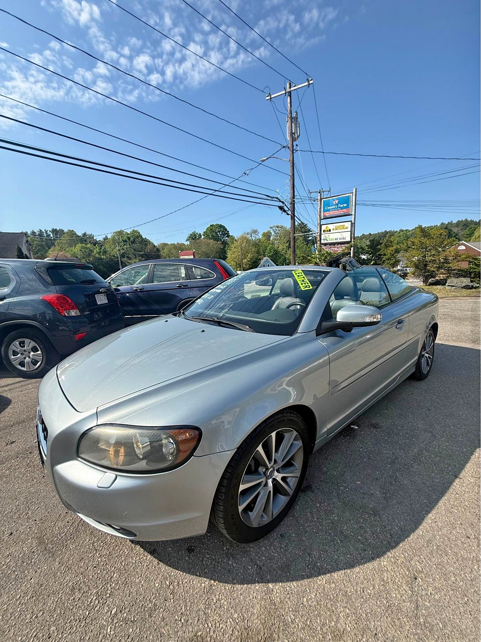 2010 Volvo C70 - T5 Convertible 2D