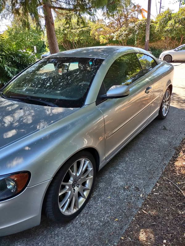 2007 Volvo C70 - T5 Premier Plus Convertible 2D