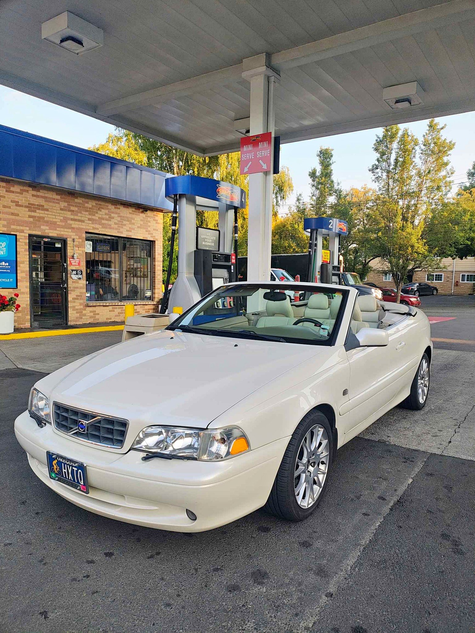 2004 Volvo C70 - HT Convertible 2D