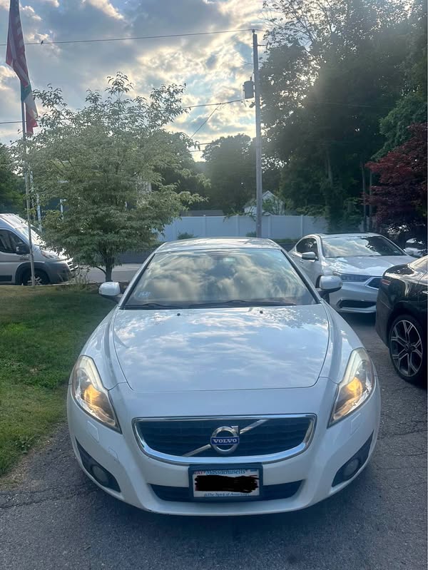 2012 Volvo C70 - Convertible 2D