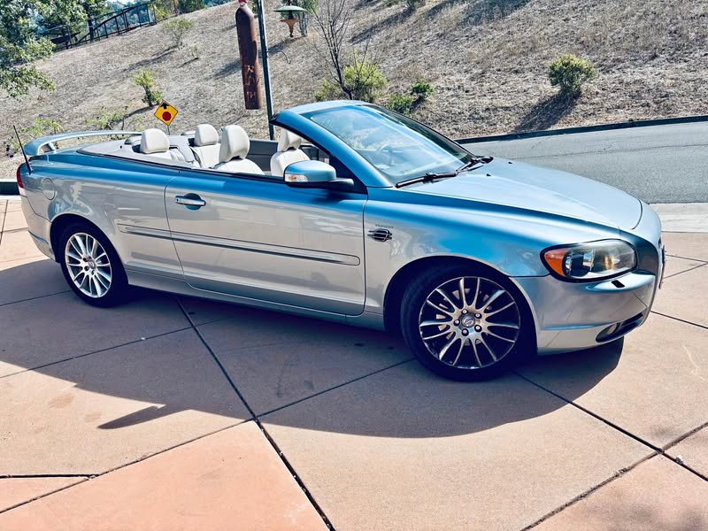 2008 Volvo C70 - Convertible 2D