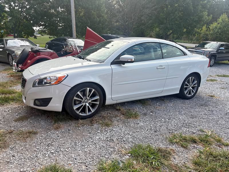2012 Volvo C70 - T5 Convertible 2D