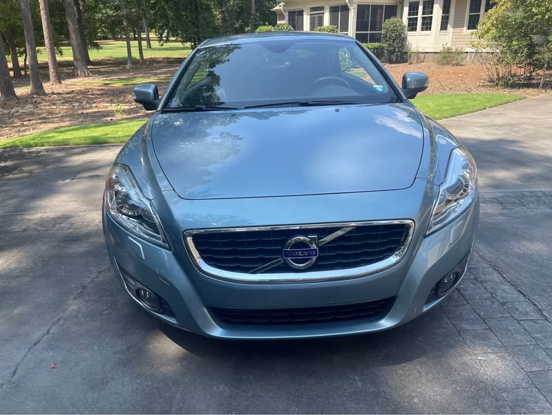 2012 Volvo C70 - T5 Platinum Convertible 2D