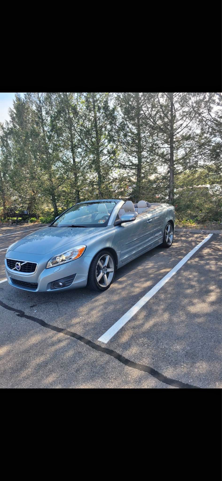 2012 Volvo C70 - T5 Platinum Convertible 2D