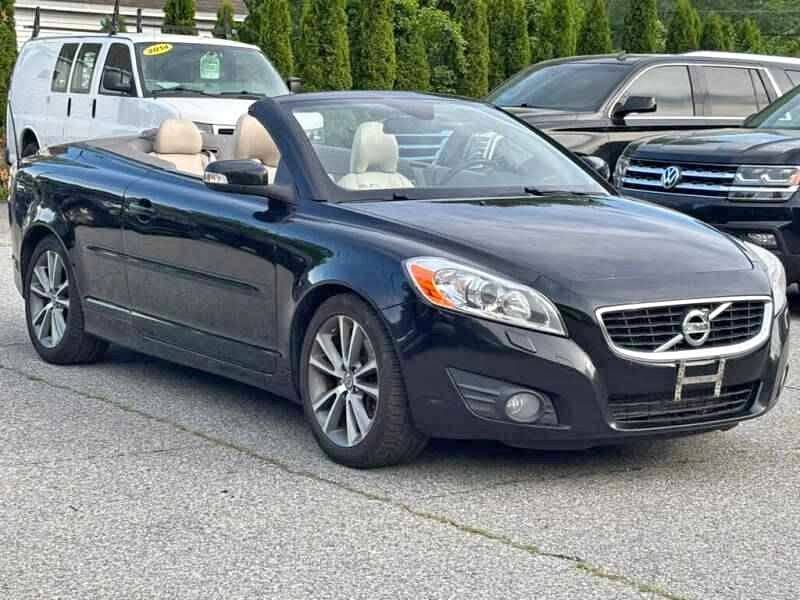 2012 Volvo C70 - T5 Convertible 2D