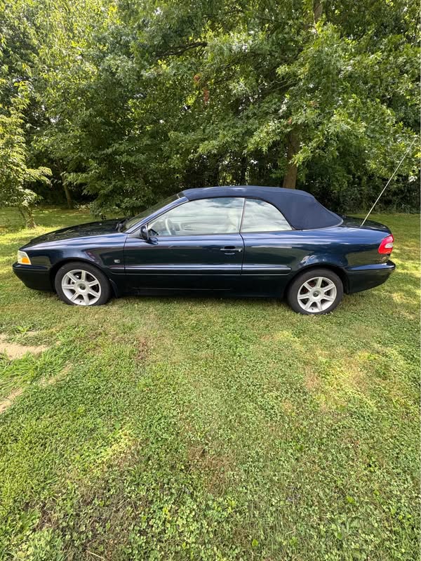2001 Volvo C70 - LT Convertible 2D