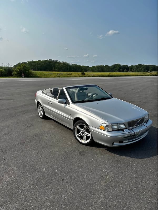 2001 Volvo C70 - HT Convertible 2D