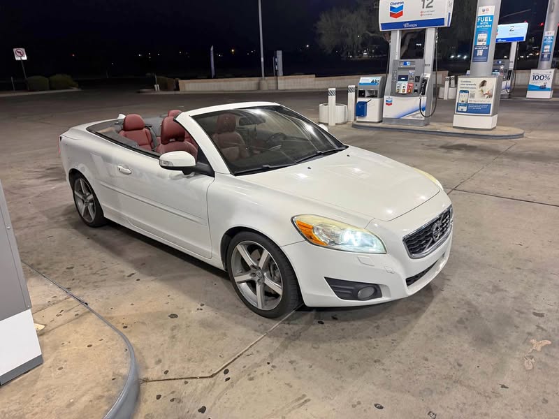 2012 Volvo C70 - T5 Convertible 2D