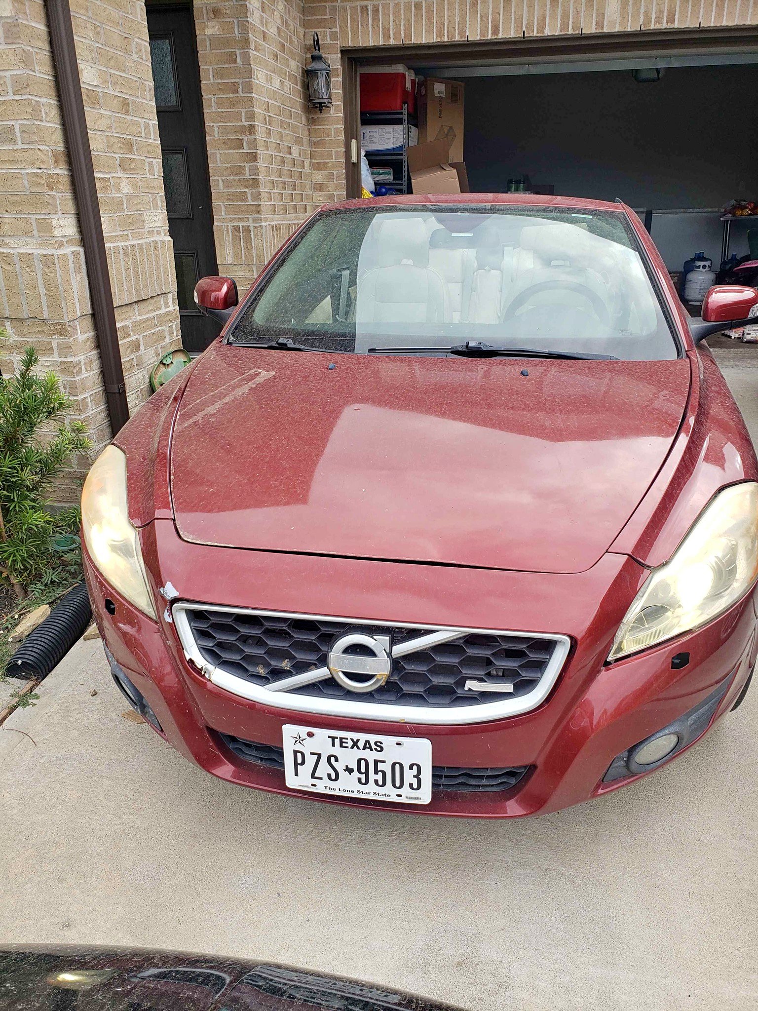 2010 Volvo C70 - T5 Convertible 2D