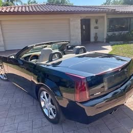 2005 Cadillac XLR