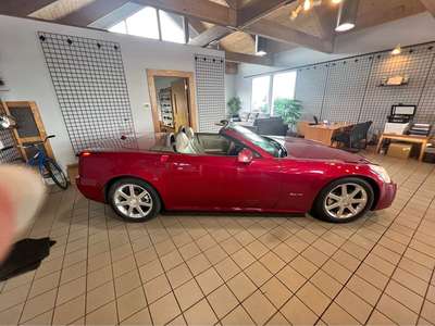 2004 Cadillac XLR - Convertible 2D