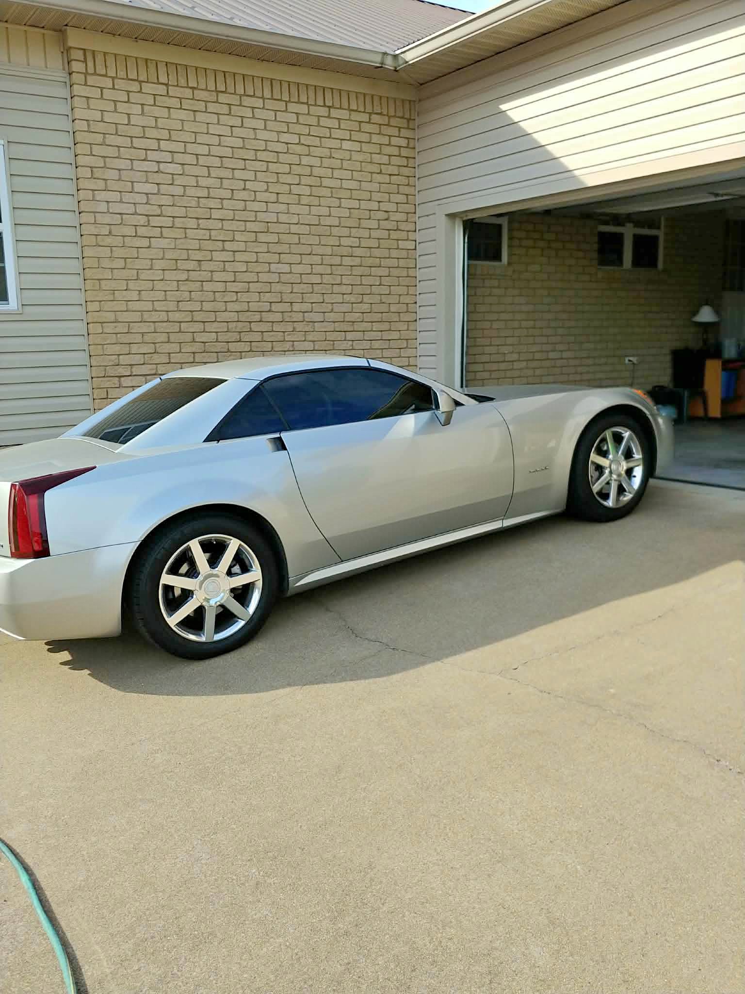 2004 Cadillac XLR