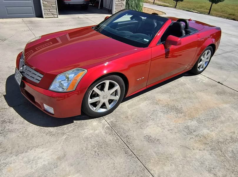2005 Cadillac XLR - Convertible 2D