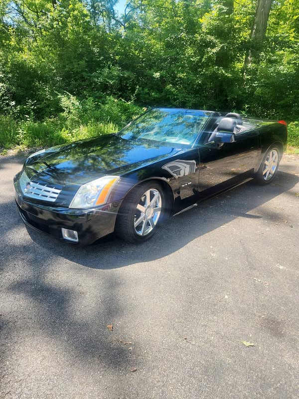 2004 Cadillac XLR - Convertible 2D