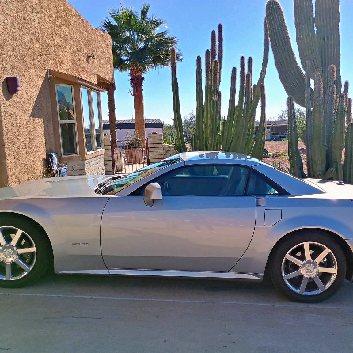 2005 Cadillac XLR