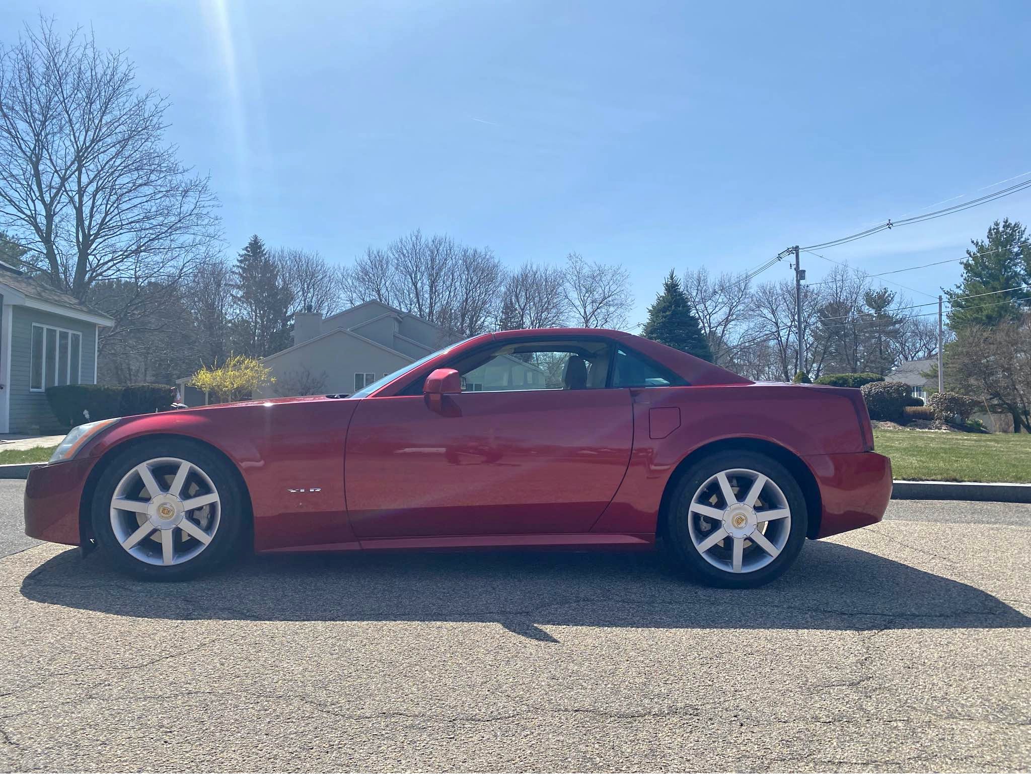 2004 Cadillac XLR - Convertible 2D