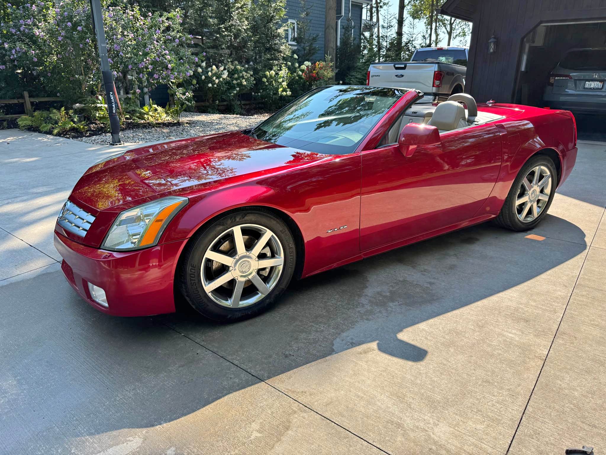 2004 Cadillac XLR - Convertible 2D
