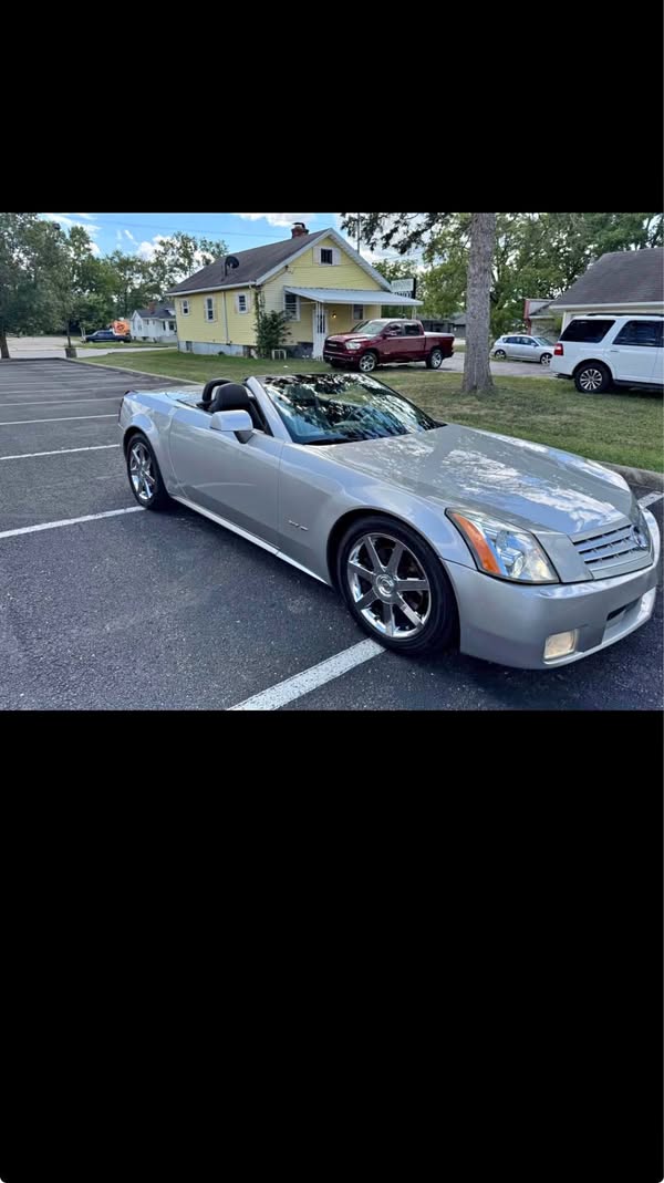2005 Cadillac XLR - Convertible 2D