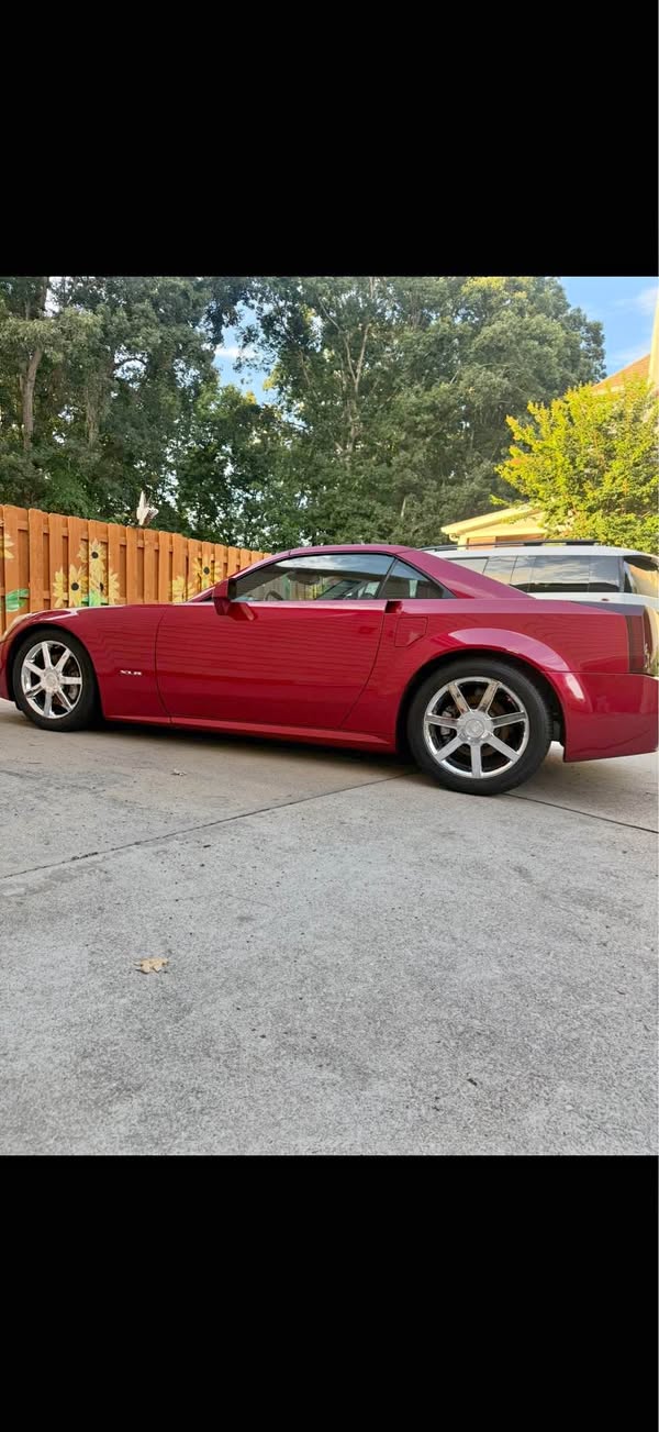 2005 Cadillac XLR - Convertible 2D
