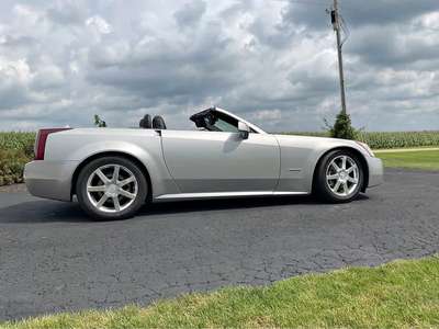2004 Cadillac XLR - Convertible 2D
