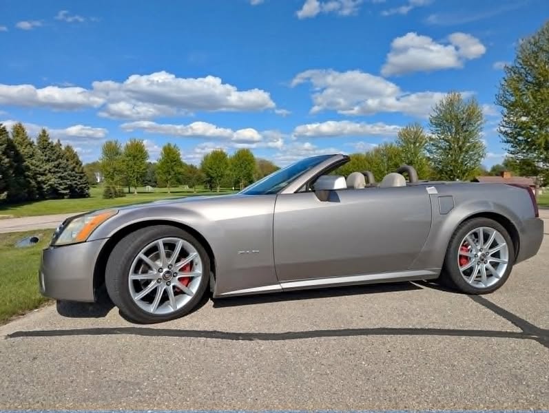 2004 Cadillac XLR Roadster