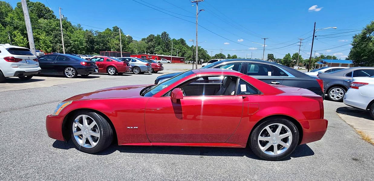 2004 Cadillac XLR - Convertible 2D