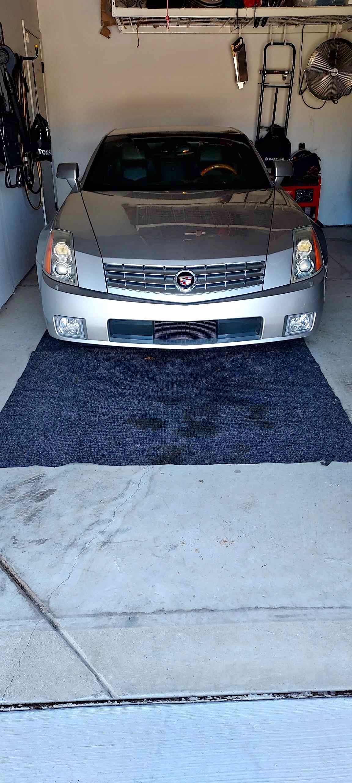 2004 Cadillac XLR - Convertible 2D