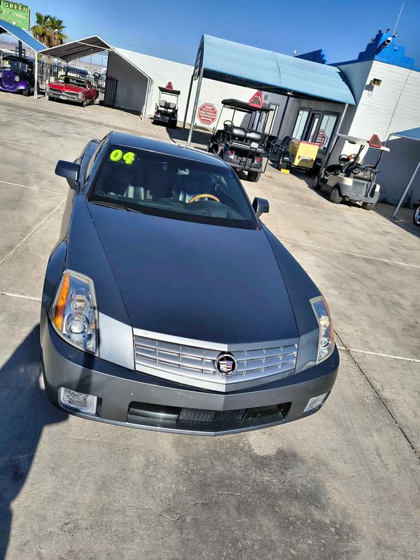 2004 Cadillac XLR - Convertible 2D