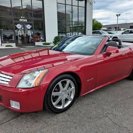 2004 Cadillac XLR - Convertible 2D