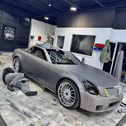 2004 Cadillac XLR - Convertible 2D