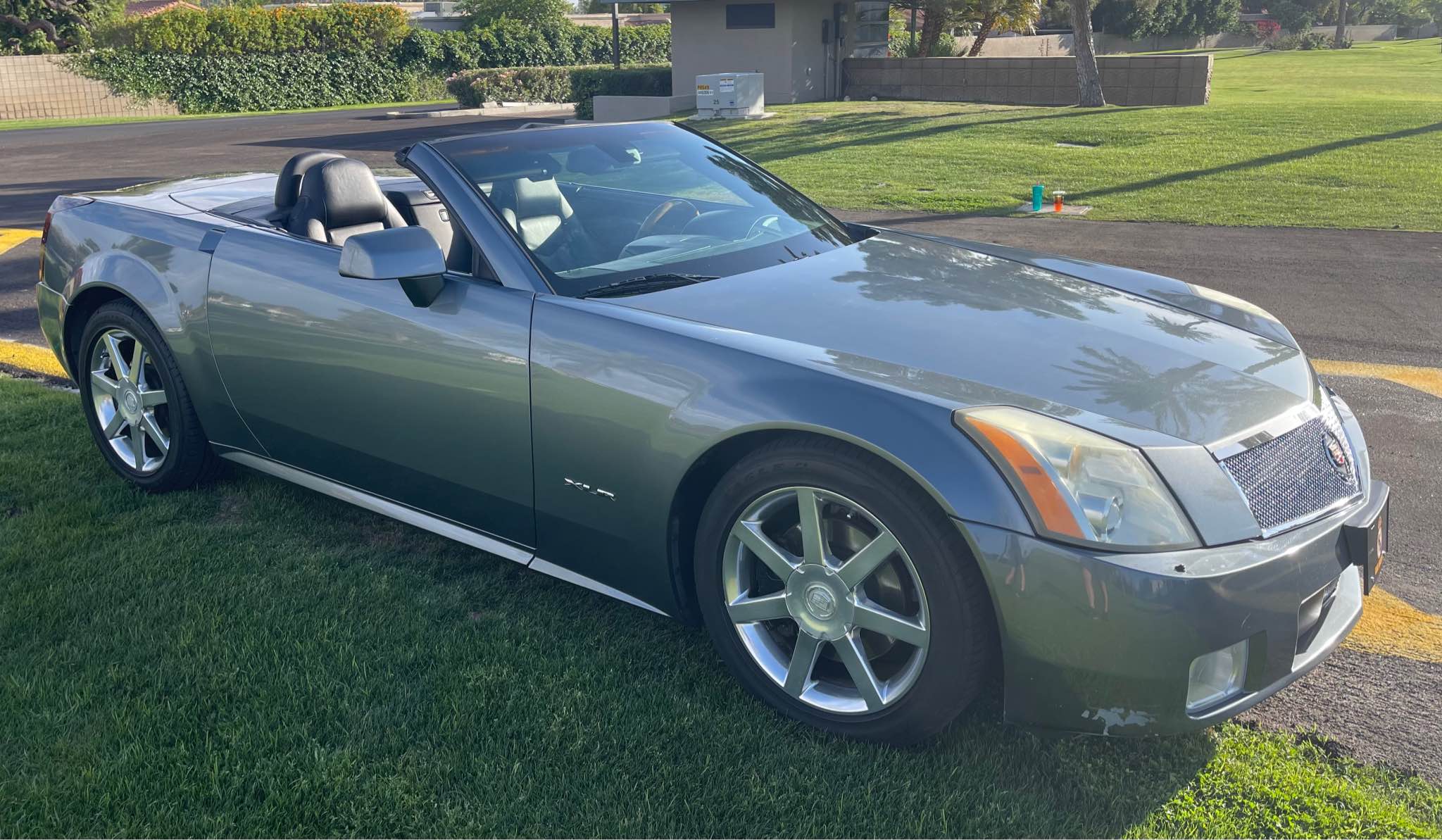 2004 Cadillac XLR - Convertible 2D