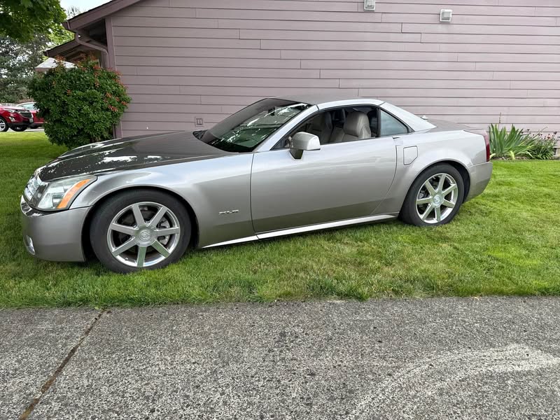2005 Cadillac XLR Convertible 2D