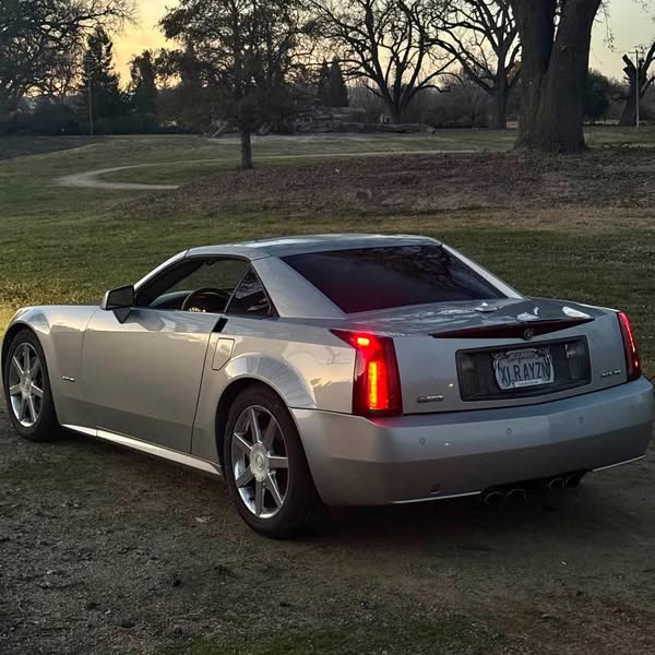2005 Cadillac XLR - Convertible 2D