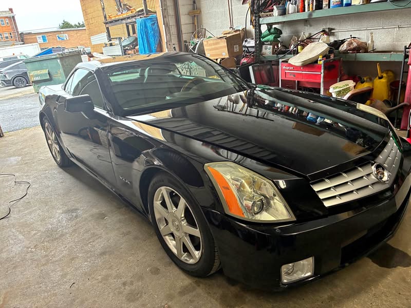 2004 Cadillac XLR - Convertible 2D