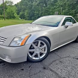 2005 Cadillac XLR Roadster Convertible V8 Leather Low Miles!!!